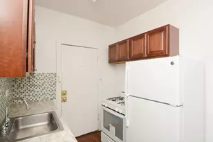 931 W Sunnyside Ave, Chicago, IL 60640 - Photo 3