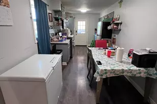 2335 Arrow St, Carpentersville, IL 60110 - Photo 7