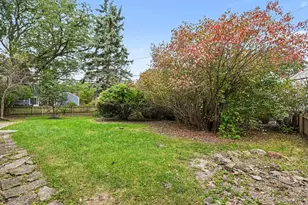 35 S Westlawn Ave, Aurora, IL 60506 - Photo 35