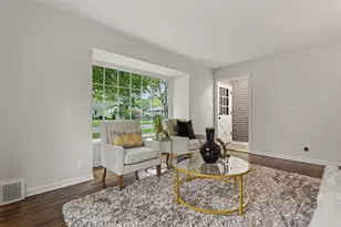35 S Westlawn Ave, Aurora, IL 60506 - Photo 7