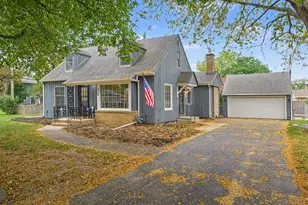 35 S Westlawn Ave, Aurora, IL 60506 - Photo 3