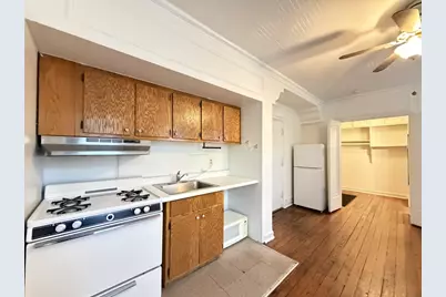4060 N Kenmore Avenue #302, Chicago, IL 60613 - Photo 5