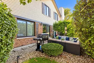 9239 Woodbury Ct, Orland Park, IL 60462 - Photo 19