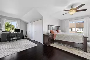 9239 Woodbury Ct, Orland Park, IL 60462 - Photo 11