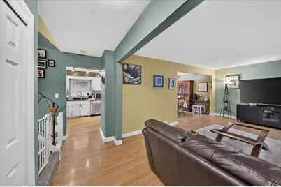 824 Dolores Drive, Bensenville, IL 60106 - Photo 9