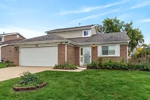 1393 Spring Valley Dr, Carol Stream, IL 60188 - Photo 1