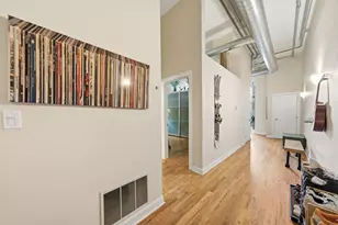 824 W Superior St, Chicago, IL 60622 - Photo 3