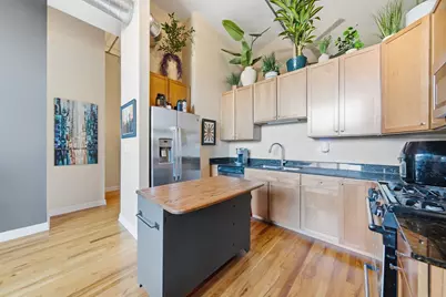 824 W Superior Street #409, Chicago, IL 60622 - Photo 15