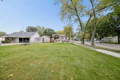 396 S Grand Avenue, Bradley, IL 60915 - Photo 15