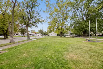 396 S Grand Avenue, Bradley, IL 60915 - Photo 17