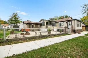 396 S Grand Ave, Bradley, IL 60915 - Photo 1
