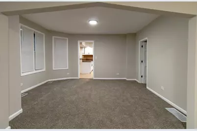 423 E 144th Street, Dolton, IL 60419 - Photo 5