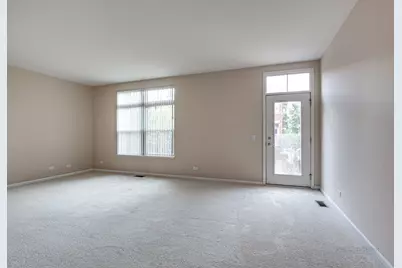 726 Summit Lane, Vernon Hills, IL 60061 - Photo 7