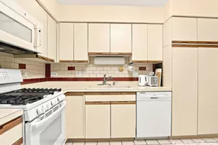 400 E Dundee Rd, Buffalo Grove, IL 60089 - Photo 7