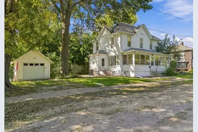 105 9th Avenue, Sterling, IL 61081 - Photo 1