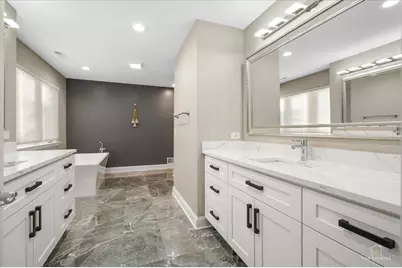 254 Taylor Court, Buffalo Grove, IL 60089 - Photo 17
