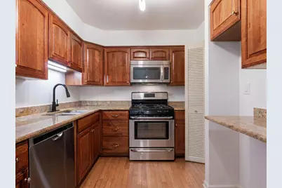1220 Park Avenue #126, Highland Park, IL 60035 - Photo 3