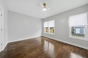 8506 S Euclid Ave, Chicago, IL 60617 - Photo 13