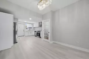 8506 S Euclid Ave, Chicago, IL 60617 - Photo 7