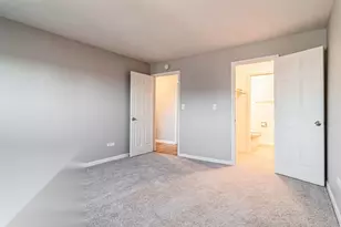 [Address not provided], Oak Park, IL 60301 - Photo 5