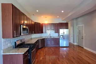 517 E 46th Pl E, Chicago, IL 60653 - Photo 7