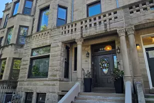 517 E 46th Pl E, Chicago, IL 60653 - Photo 1