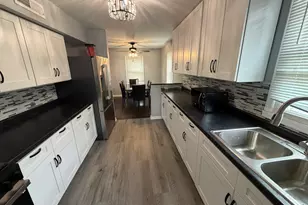 221 E Dickens Ave, Northlake, IL 60164 - Photo 13