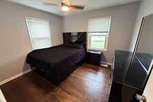 221 E Dickens Ave, Northlake, IL 60164 - Photo 19