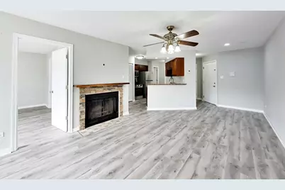 1364 E Wyndham Circle #103, Palatine, IL 60074 - Photo 3