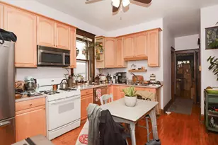 2627 W Walton St, Chicago, IL 60622 - Photo 3