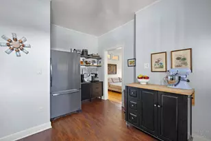 3648 N Pine Grove Ave, Chicago, IL 60613 - Photo 9