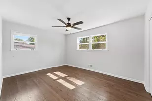 221 W Sheridan Pl, Lake Bluff, IL 60044 - Photo 17