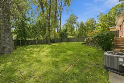 221 W Sheridan Place, Lake Bluff, IL 60044 - Photo 37