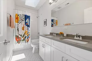 3141 N St Louis Ave, Chicago, IL 60618 - Photo 23