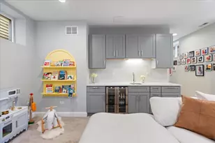 3141 N St Louis Ave, Chicago, IL 60618 - Photo 27
