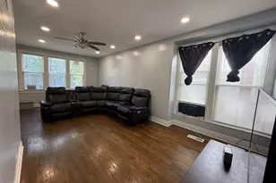 7931 S Muskegon Ave, Chicago, IL 60617 - Photo 3