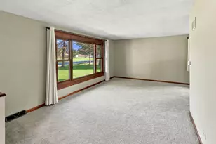 3819 W Mill Rd, Richmond, IL 60071 - Photo 13