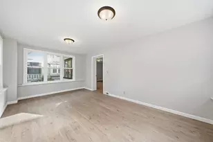 602 Whitley Ave, Joliet, IL 60433 - Photo 5