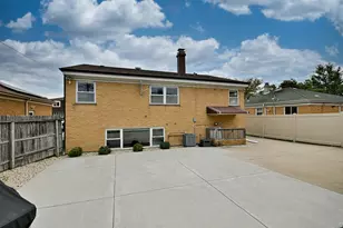 1652 Heidorn Ave, Westchester, IL 60154 - Photo 47