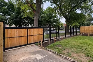 7859 S Eggleston Ave, Chicago, IL 60620 - Photo 29
