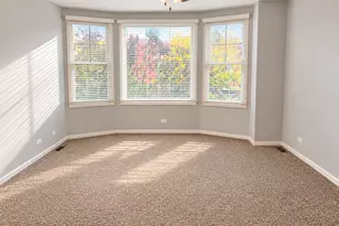 155 Festival Ct, Elgin, IL 60120 - Photo 11