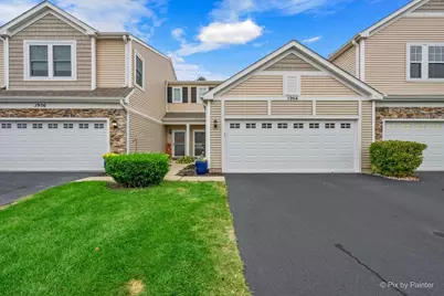 1954 Cobblestone Drive, Carpentersville, IL 60110 - Photo 1