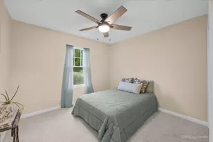 1954 Cobblestone Dr, Carpentersville, IL 60110 - Photo 13