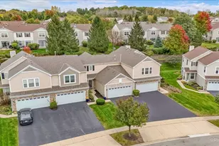 1954 Cobblestone Dr, Carpentersville, IL 60110 - Photo 21