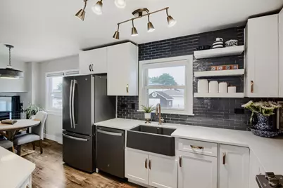 10932 S Kilbourn Avenue, Oak Lawn, IL 60453 - Photo 9