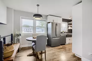10932 S Kilbourn Ave, Oak Lawn, IL 60453 - Photo 11