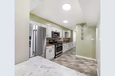 21 E Lyndale Avenue, Northlake, IL 60164 - Photo 9