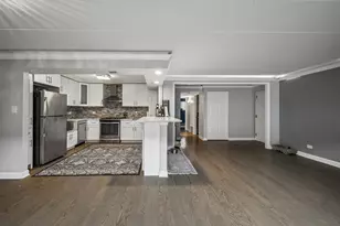 10360 Parkside Ave, Oak Lawn, IL 60453 - Photo 7