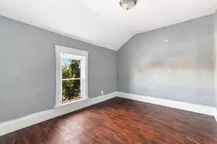 412 Oneida St, Joliet, IL 60435 - Photo 3