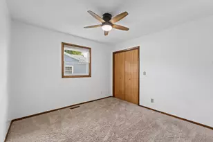 903 Crestview Dr, Monticello, IL 61856 - Photo 27